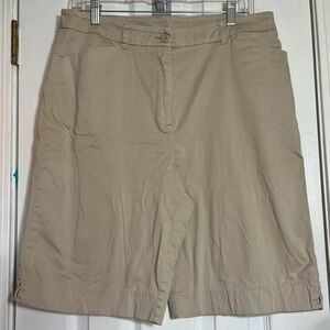 Anne‎ Klein Beige Women’s Short Sz 14